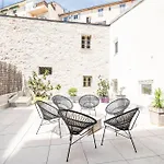 Amazing 3 Bdrs&Garden Place du Pin Parking !