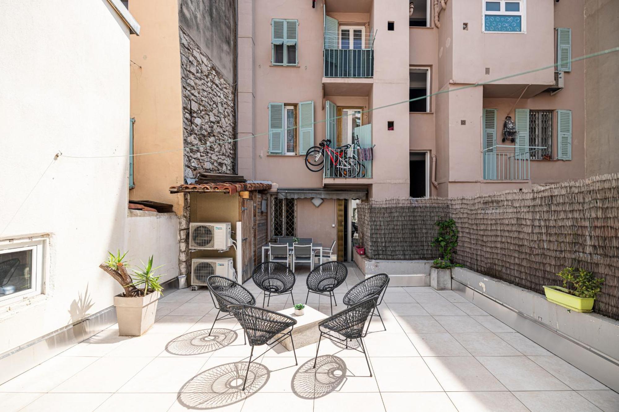 Amazing 3 Bdrs&garden Place Du Pin Parking ! Appartement